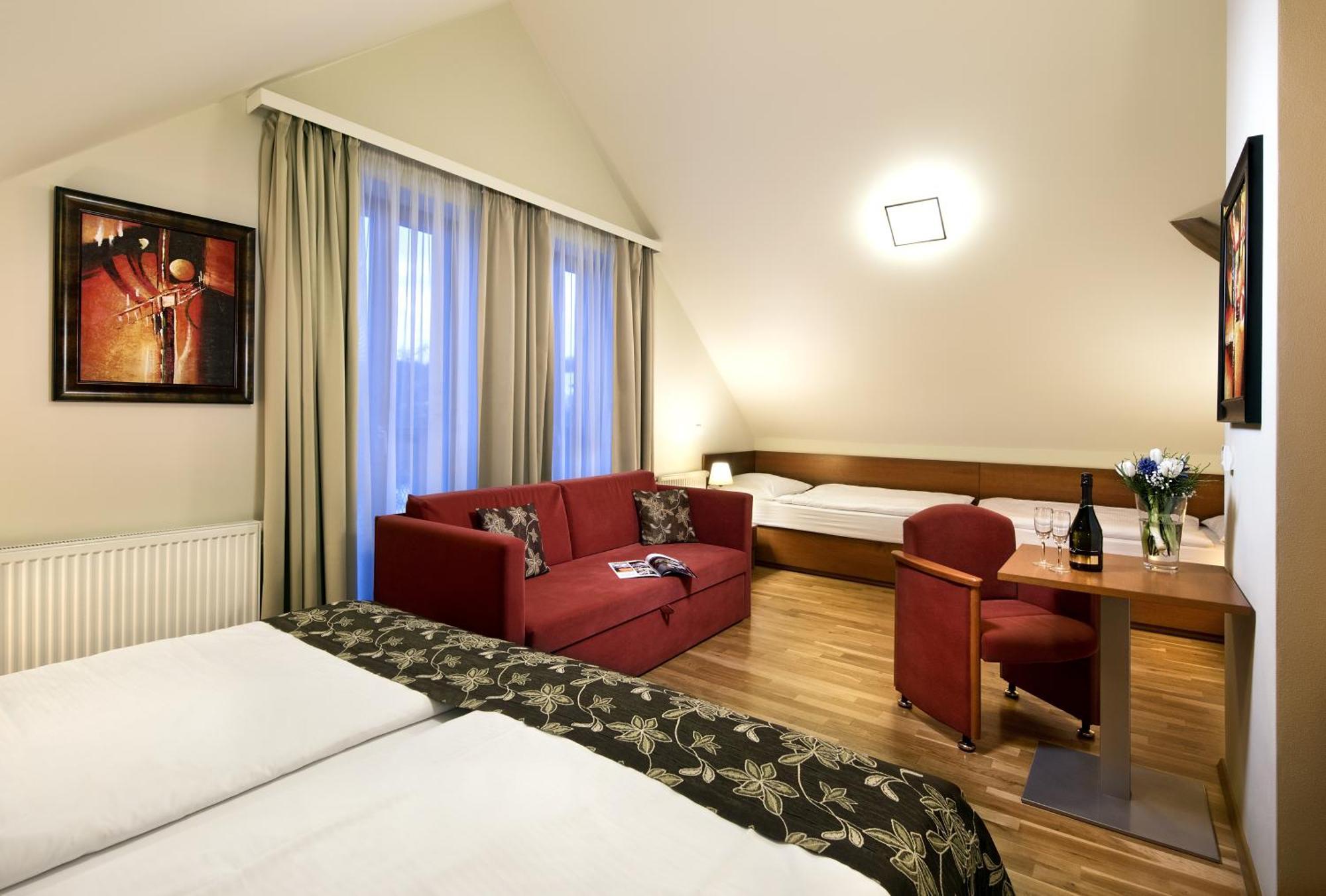 Tvrz Orlice 4*